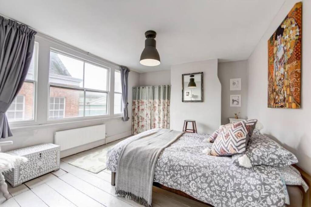 Heart Of The Beautiful Old Town Apartment Hastings Luaran gambar